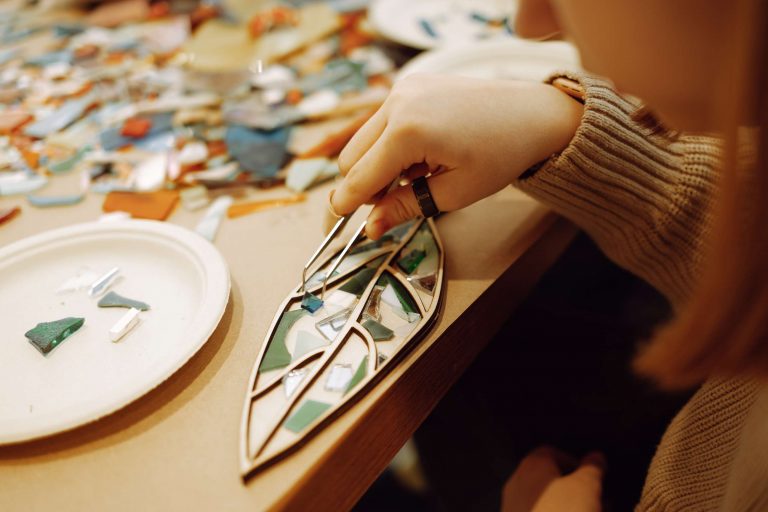 The Quiet Power of Learning Through Your Hands